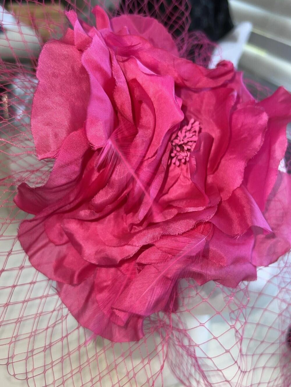 August Hats Feather Flower Fascinator, Fuchsia, NWT (O2) - Picture 4 of 5